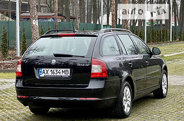Универсал Skoda Octavia 2011 в 