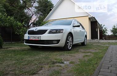 Универсал Skoda Octavia 2015 в Надворной