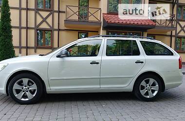 Универсал Skoda Octavia 2010 в Луцке