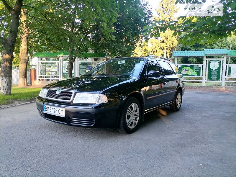 Универсал Skoda Octavia 2009 в Ромнах