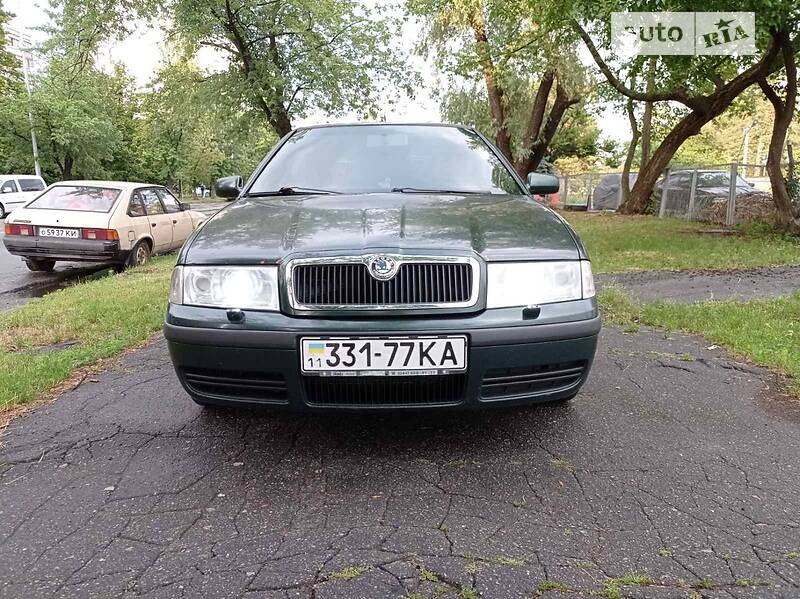 Лифтбек Skoda Octavia 2002 в Киеве