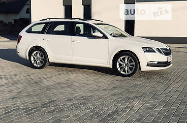 Універсал Skoda Octavia 2017 в 