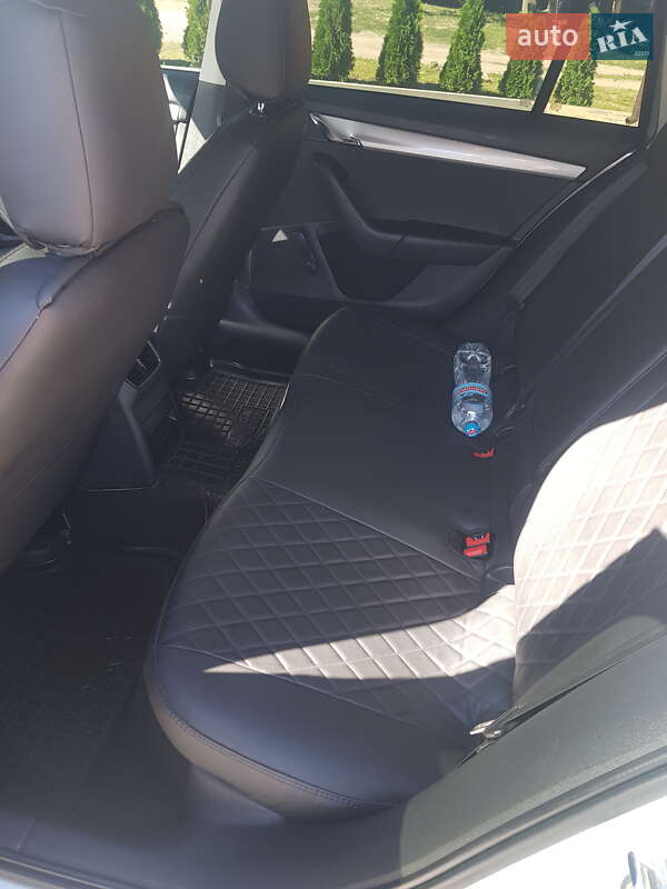 Универсал Skoda Octavia 2015 в Виннице