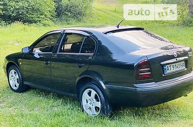 Хэтчбек Skoda Octavia 2004 в 