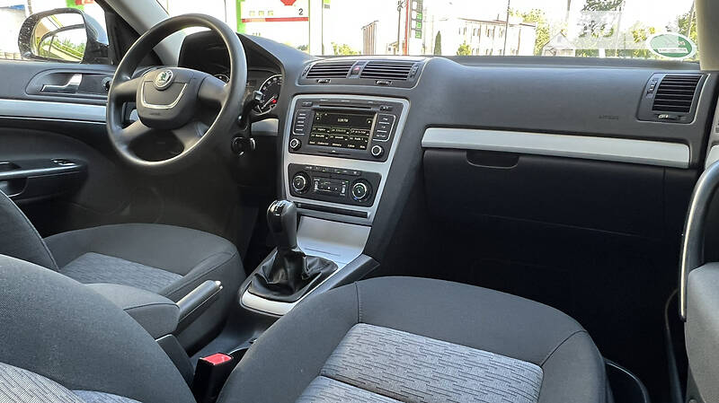 Хетчбек Skoda Octavia 2010 в Житомирі