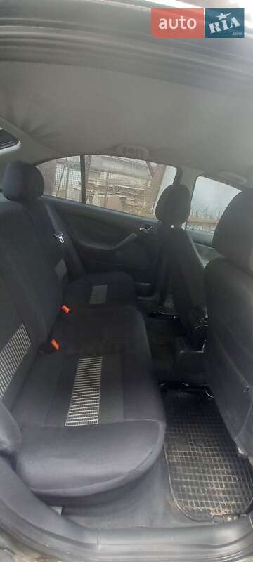 Лифтбек Skoda Octavia 2001 в Бучаче
