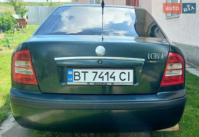 Лифтбек Skoda Octavia 2001 в Бучаче