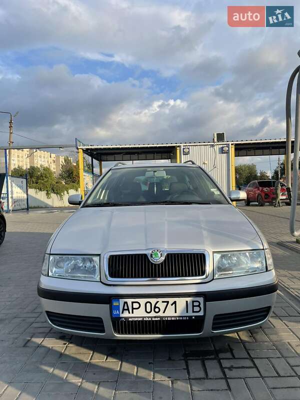 Универсал Skoda Octavia 2003 в Запорожье
