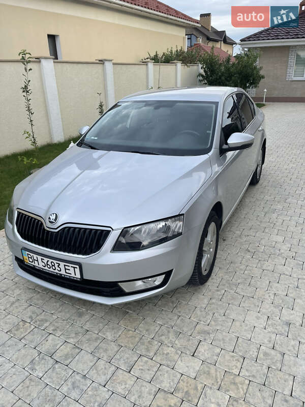 Лифтбек Skoda Octavia 2014 в Одессе