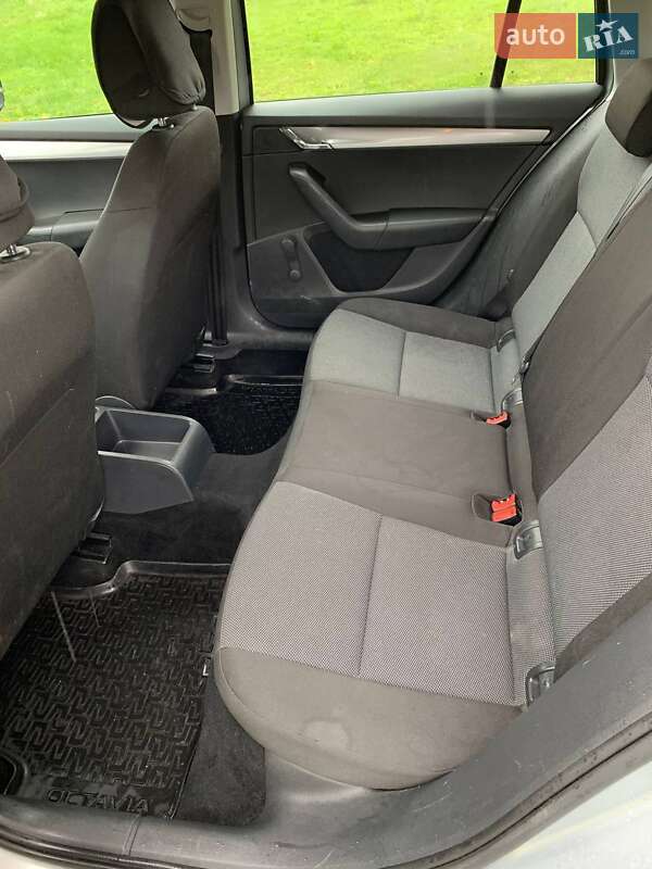 Універсал Skoda Octavia 2015 в Галичі