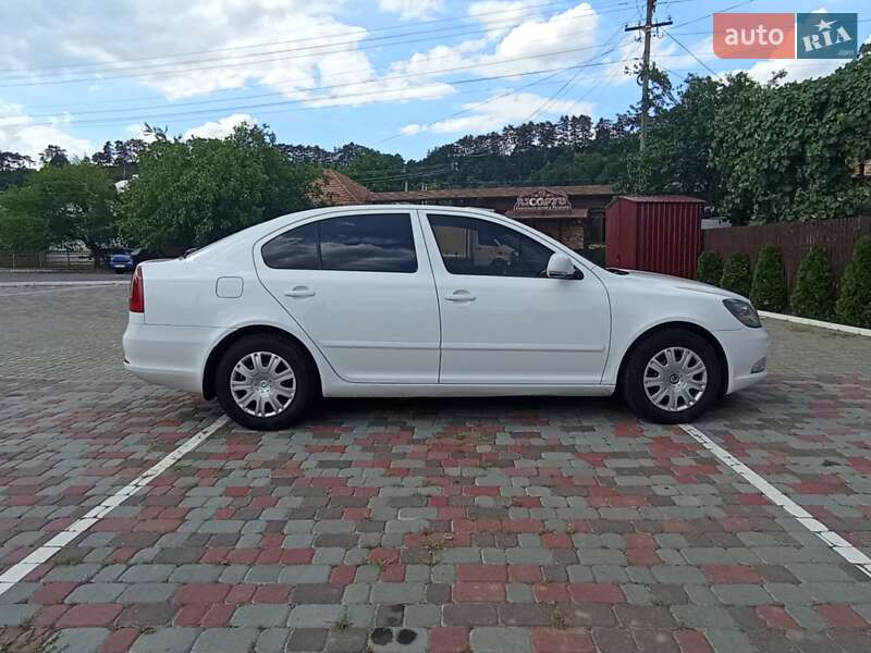 Лифтбек Skoda Octavia 2011 в Полтаве фото 4 Лифтбек Skoda Octavia 2011 в Полтаве