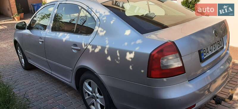 Лифтбек Skoda Octavia 2012 в Кропивницком