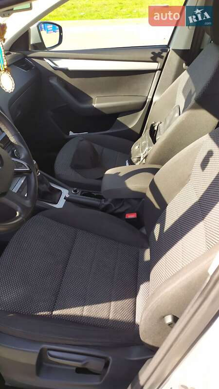 Универсал Skoda Octavia 2014 в Каменец-Подольском