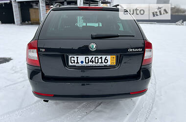 Унiверсал Skoda Octavia 2012 в Рівному