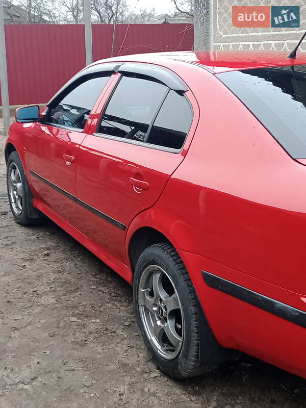 Лифтбек Skoda Octavia 2008 в Саврани