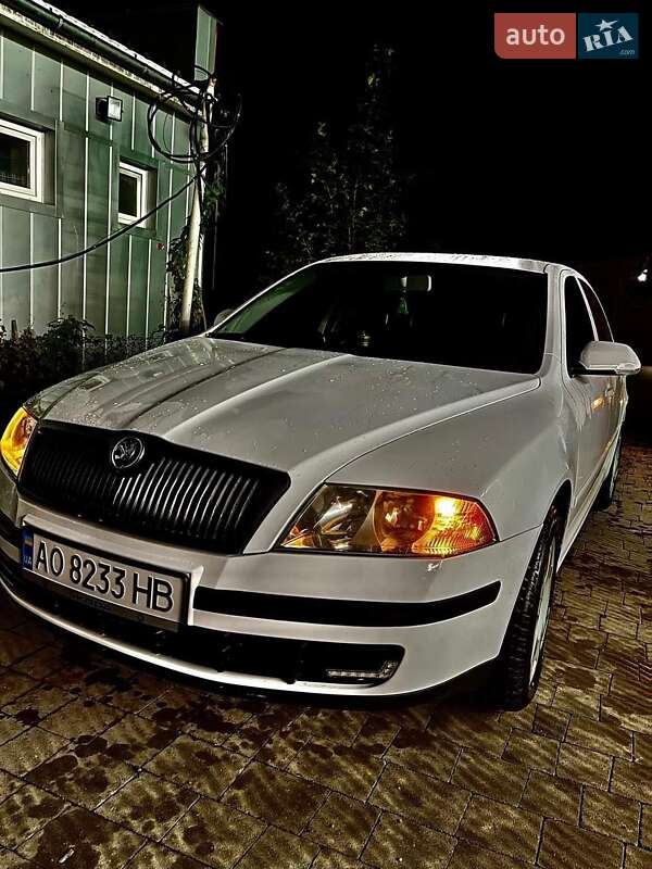 Ліфтбек Skoda Octavia 2006 в Сваляві