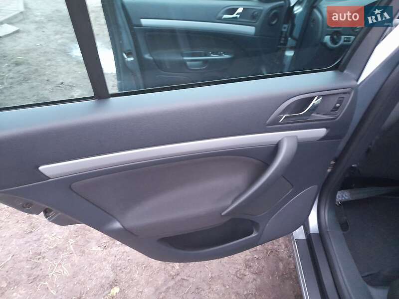 Універсал Skoda Octavia 2013 в Миргороді