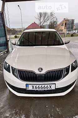 Лифтбек Skoda Octavia 2017 в 