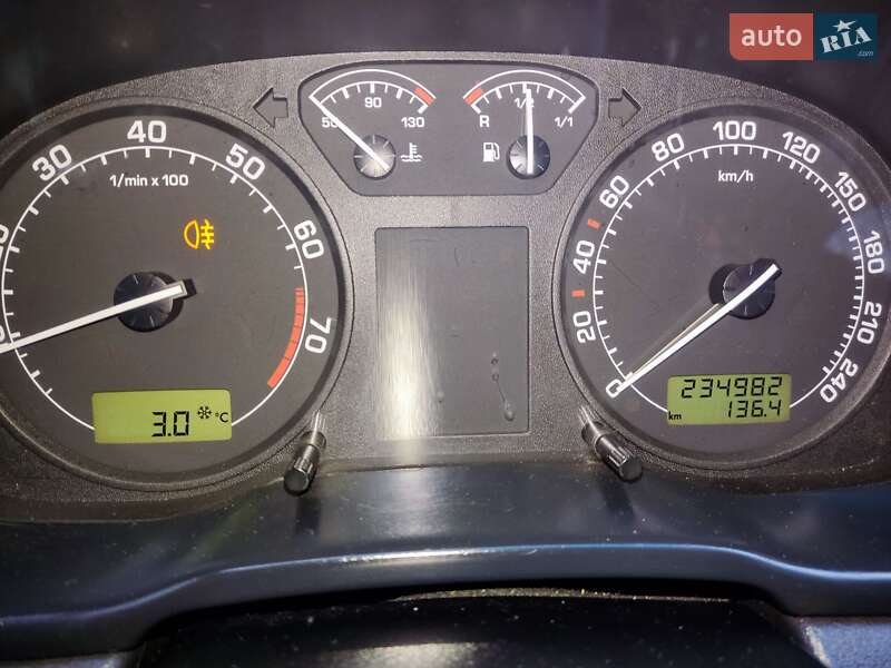 Лифтбек Skoda Octavia 2001 в Гайвороне