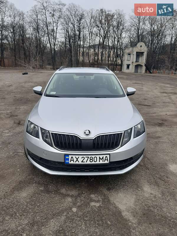 Універсал Skoda Octavia 2017 в Дніпрі