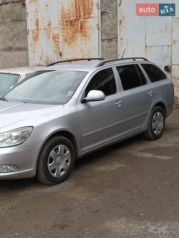 Універсал Skoda Octavia 2013 в Калуші