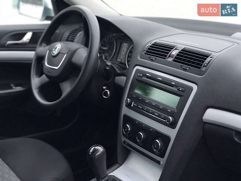 Универсал Skoda Octavia 2008 в Лубнах