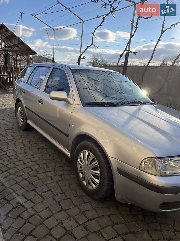 Skoda Octavia 2002