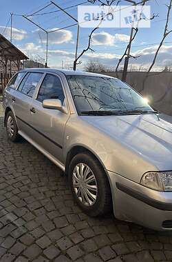 Универсал Skoda Octavia 2002 в Ужгороде