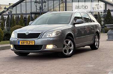 Универсал Skoda Octavia 2012 в Стрые