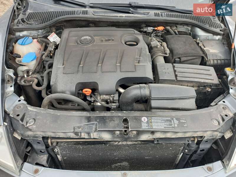 Універсал Skoda Octavia 2012 в Кам'янець-Подільському