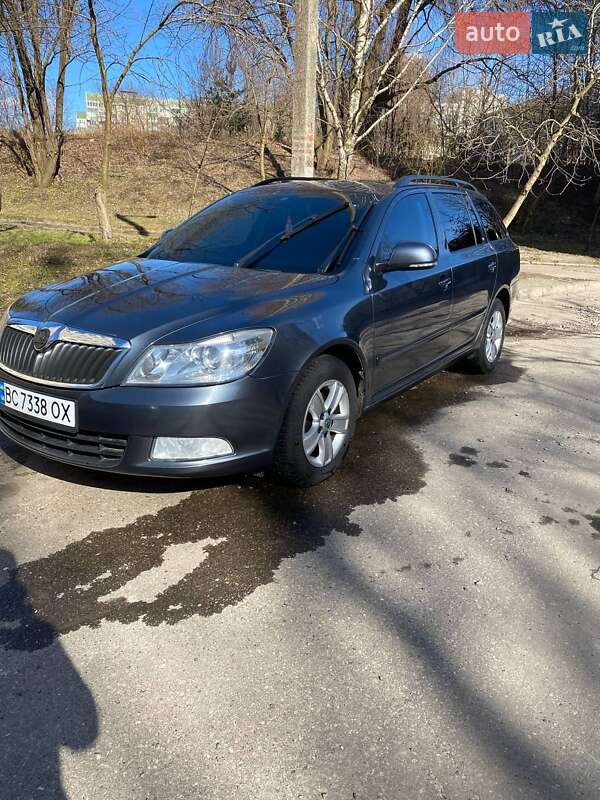 Универсал Skoda Octavia 2010 в Львове
