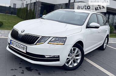 Универсал Skoda Octavia 2018 в Иршаве