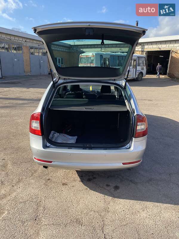 Універсал Skoda Octavia 2012 в Коростені