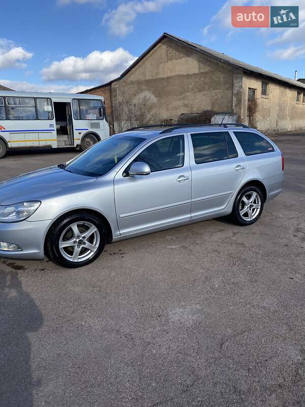 Універсал Skoda Octavia 2012 в Коростені