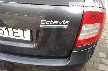 Універсал Skoda Octavia 2010 в Луцьку