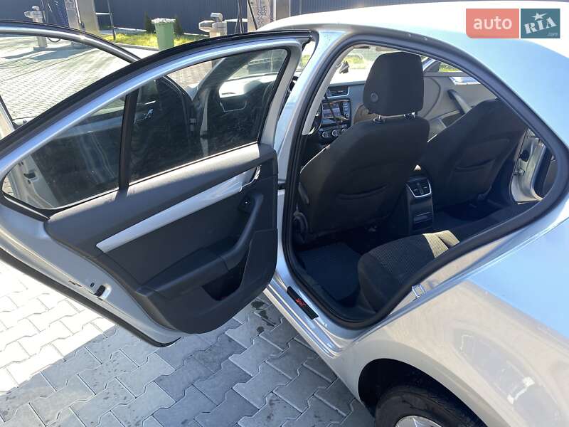 Ліфтбек Skoda Octavia 2015 в Іршаві