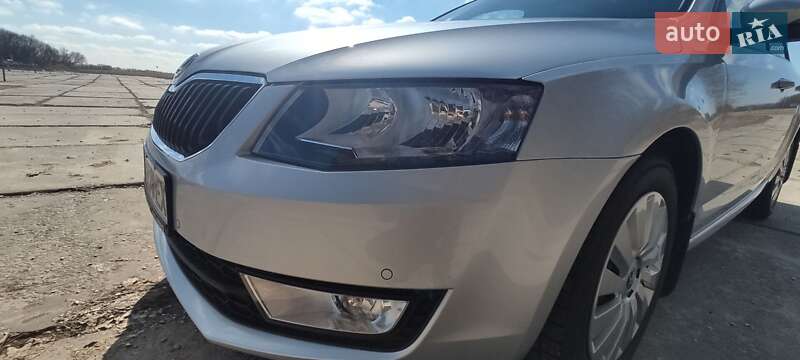 Універсал Skoda Octavia 2017 в Лохвиці