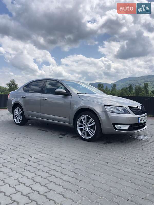 Лифтбек Skoda Octavia 2015 в Хусте