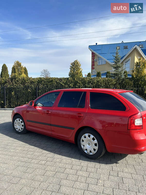 Універсал Skoda Octavia 2013 в Долині