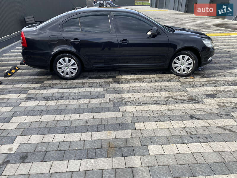 Лифтбек Skoda Octavia 2011 в Львове