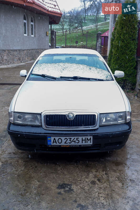 Лифтбек Skoda Octavia 2000 в Рахове