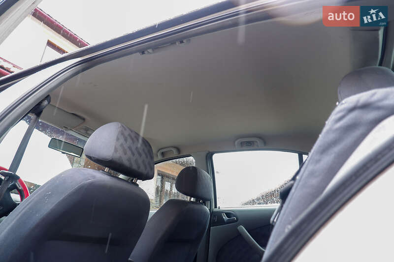 Лифтбек Skoda Octavia 2000 в Рахове