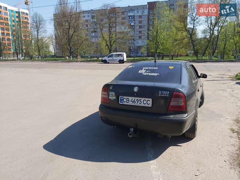 Ліфтбек Skoda Octavia 2003 в Чернігові