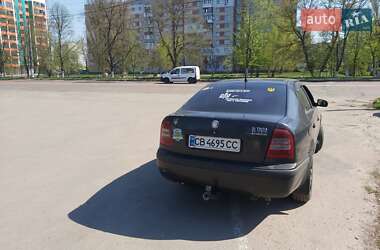 Лифтбек Skoda Octavia 2003 в Чернигове