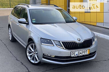 Универсал Skoda Octavia 2018 в Первомайске
