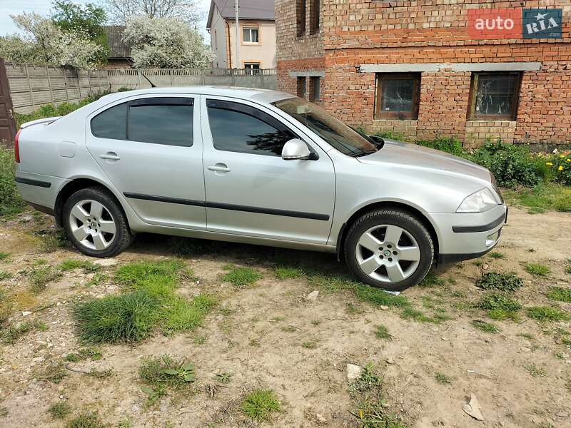 Ліфтбек Skoda Octavia 2007 в Івано-Франківську