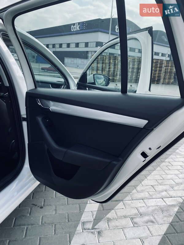 Универсал Skoda Octavia 2016 в Тернополе