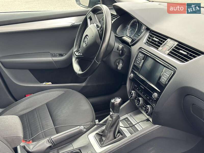 Лифтбек Skoda Octavia 2017 в Днепре фото 8 Лифтбек Skoda Octavia 2017 в Днепре