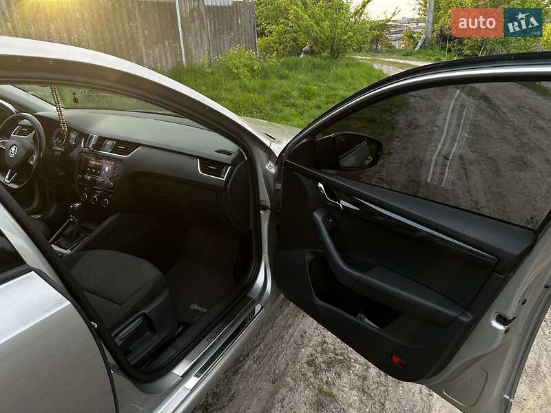 Лифтбек Skoda Octavia 2017 в Сумах