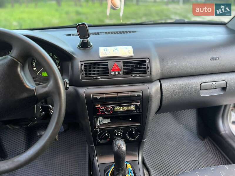 Ліфтбек Skoda Octavia 2008 в Харкові